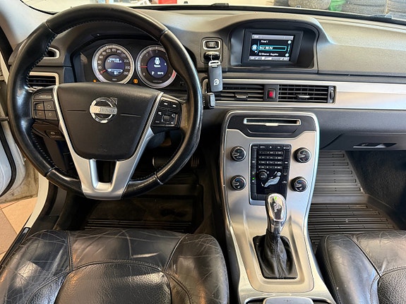 Volvo V70 17 of 23