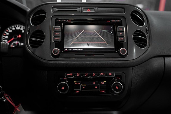 Volkswagen Tiguan 12 of 18