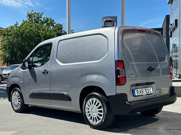 Toyota Proace City 4 of 5