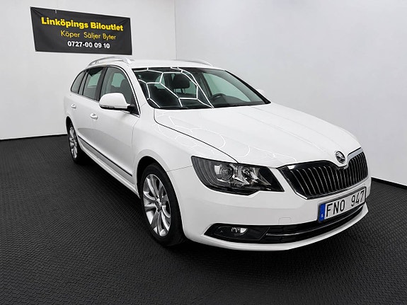 Skoda Superb 2 of 5