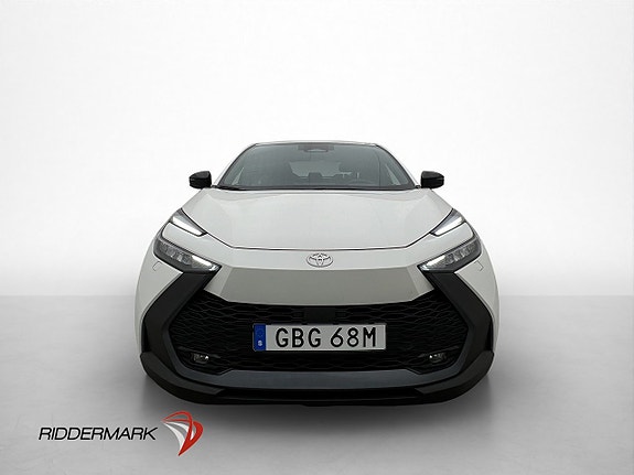 Toyota C-HR 2 of 5