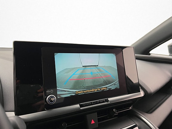 Toyota C-HR 13 of 29