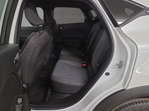 Renault Captur 6 of 8