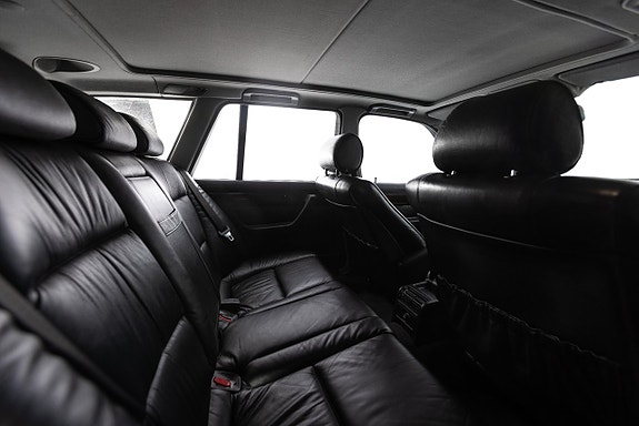 BMW 540i 21 of 30