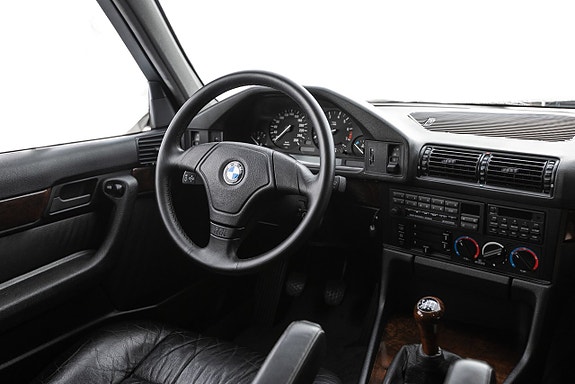 BMW 540i 20 of 30
