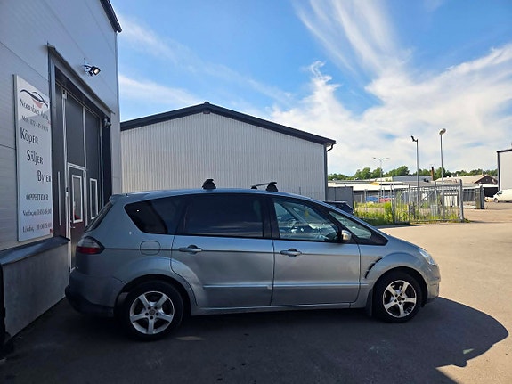 Ford S-MAX 4 of 13
