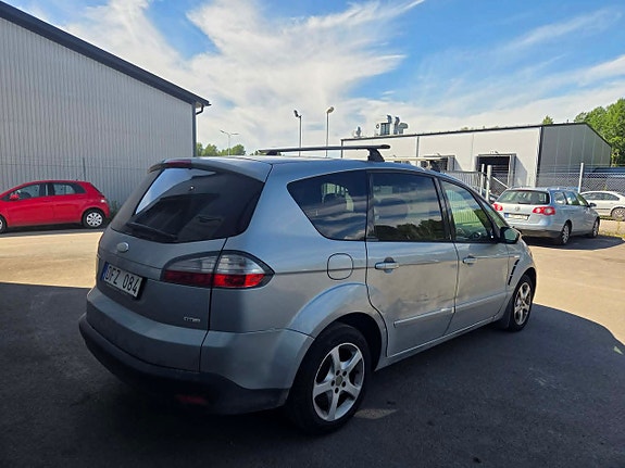 Ford S-MAX 10 of 13