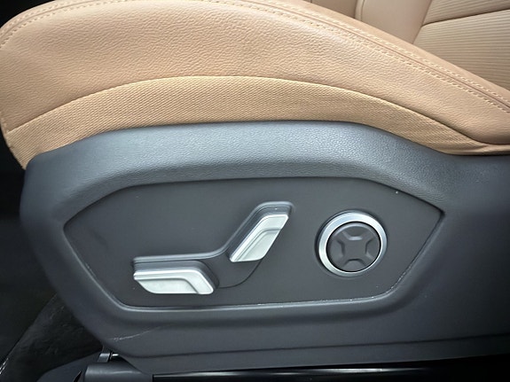 Hyundai Santa Fe 28 of 30
