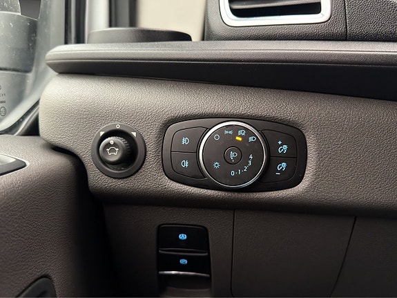 Ford Transit 15 of 30