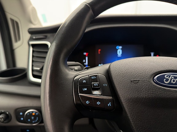 Ford Transit 19 of 30