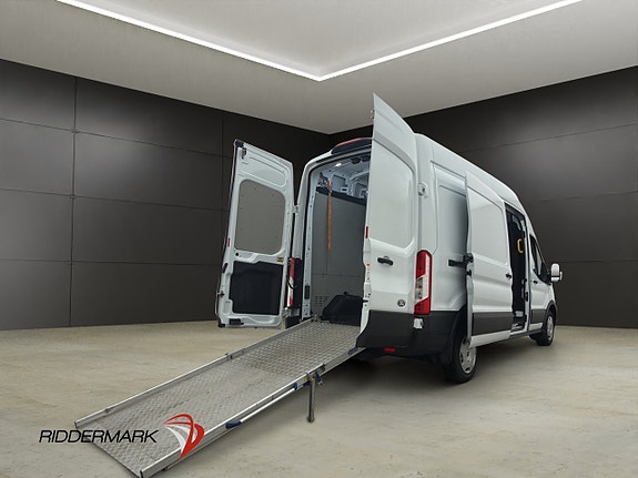 Ford Transit 12 of 30