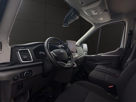 Ford Transit 17 of 30