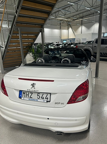 Peugeot 207 CC 5 of 10