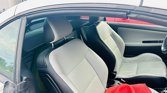 Peugeot 207 CC 7 of 10