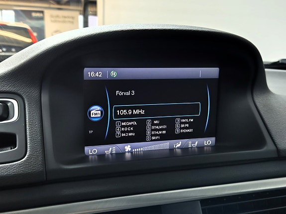Volvo V70 21 of 30