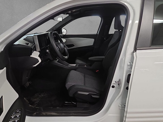 Renault 4 E-Tech 5 of 5