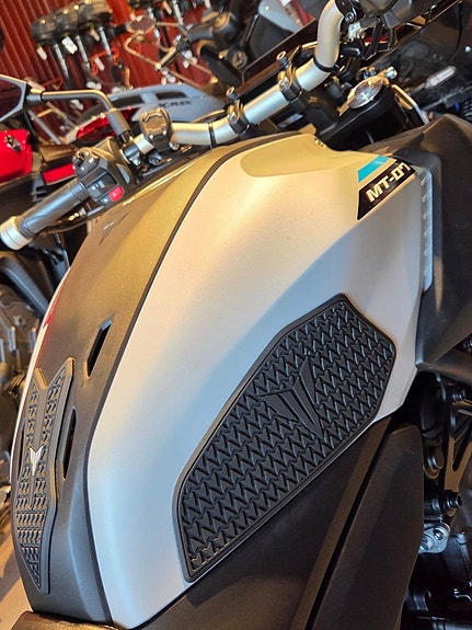 Yamaha MT-07 "Bra till Övningskörningen =)" 5 of 9