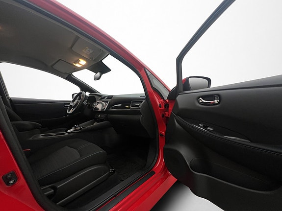Nissan Leaf 17 of 30