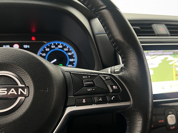 Nissan Leaf 21 of 30