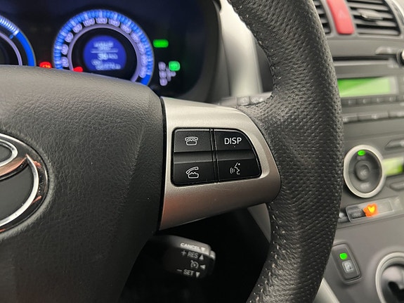 Toyota Auris 23 of 30