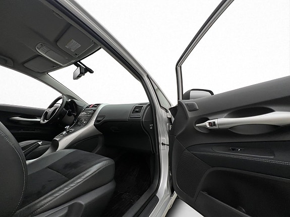 Toyota Auris 10 of 30