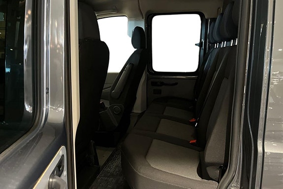 Volkswagen Crafter 23 of 26