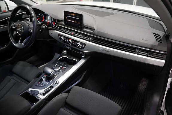 Audi A4 8 of 20