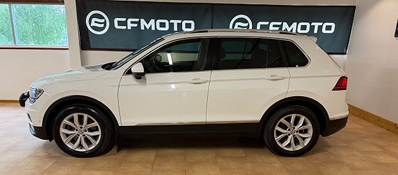Volkswagen Tiguan 3 of 5