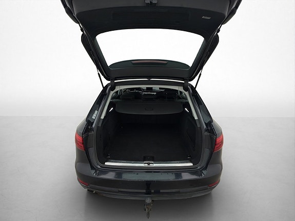 Audi A4 24 of 29