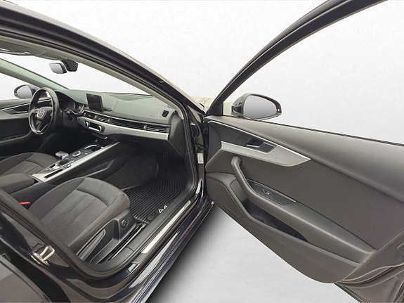 Audi A4 22 of 29