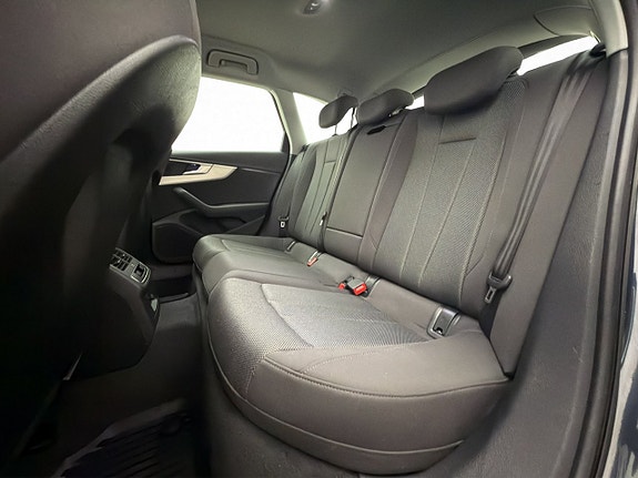 Audi A4 23 of 29