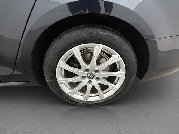 Audi A4 27 of 29