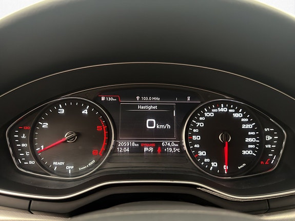 Audi A4 15 of 29