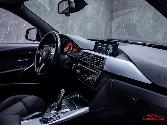 BMW 320d 13 of 28
