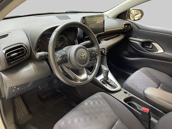 Toyota Yaris 13 of 20