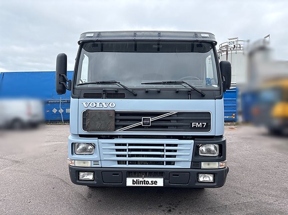 Slamsugarbil Volvo FM7 250 4X2 2 of 6