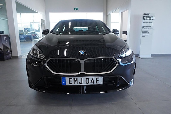 BMW 120 5 of 18