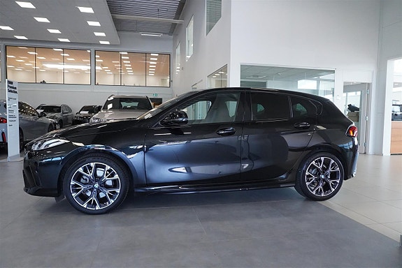 BMW 120 3 of 18