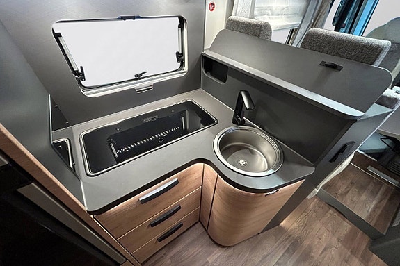 Knaus L!VE I 700 MEG 180hk AUTOMAT LÅNGBÄDDAR ALDE 9 of 30