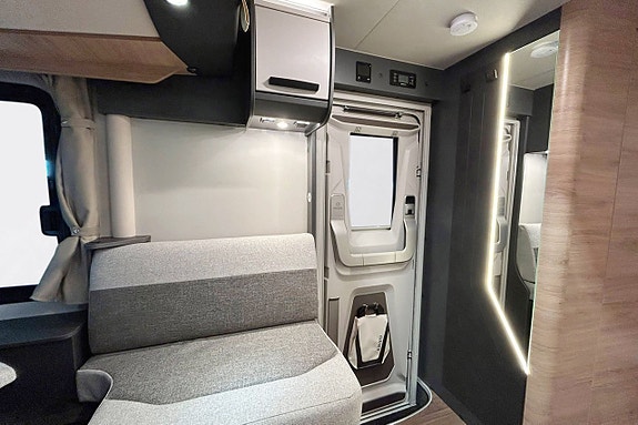 Knaus L!VE I 700 MEG 180hk AUTOMAT LÅNGBÄDDAR ALDE 27 of 30