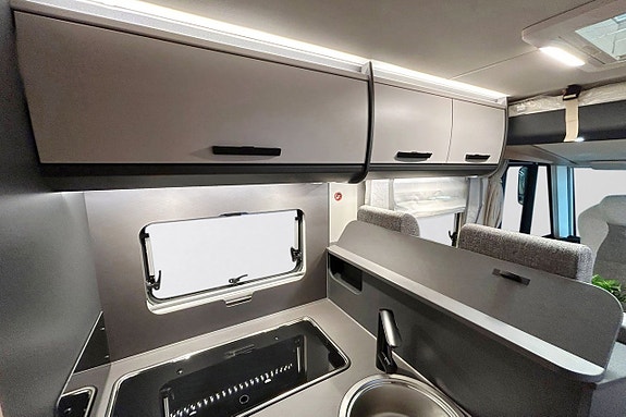 Knaus L!VE I 700 MEG 180hk AUTOMAT LÅNGBÄDDAR ALDE 12 of 30