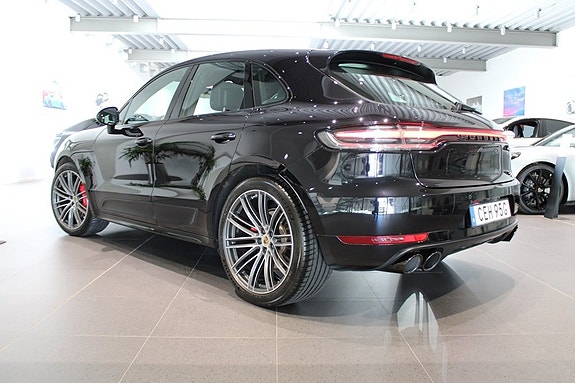 Porsche Macan GTS 2 of 5