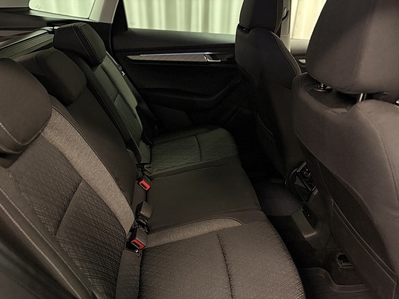 Skoda Karoq 7 of 9