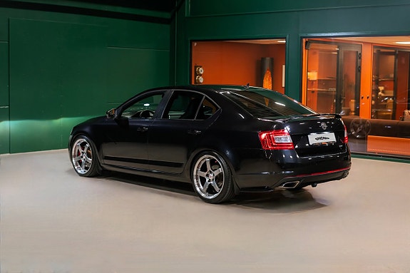 Skoda Octavia RS 3 of 5