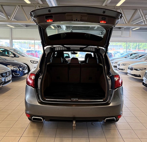 Porsche Cayenne 6 of 23