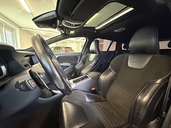 Volvo V60 9 of 28