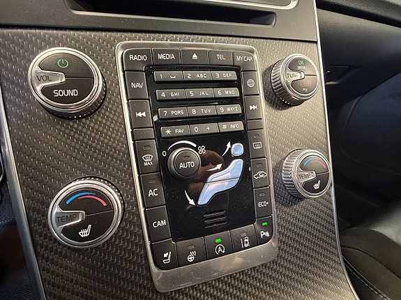 Volvo V60 18 of 28