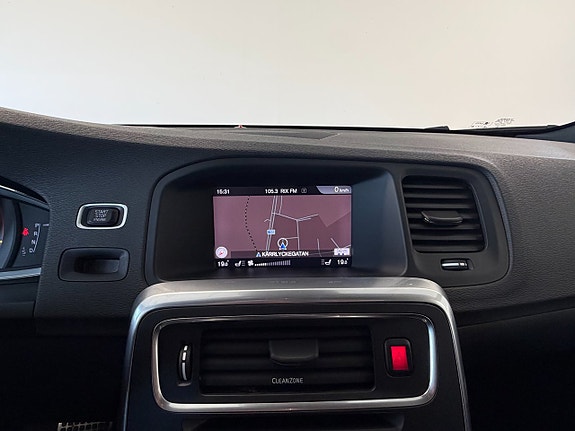 Volvo V60 7 of 28