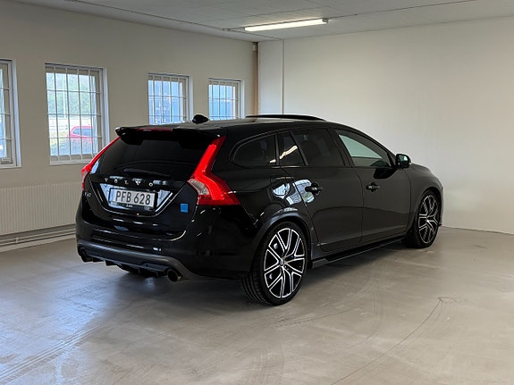 Volvo V60 21 of 28