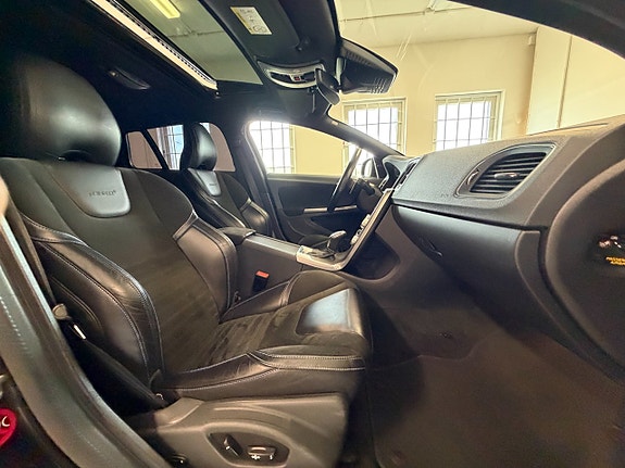 Volvo V60 27 of 28